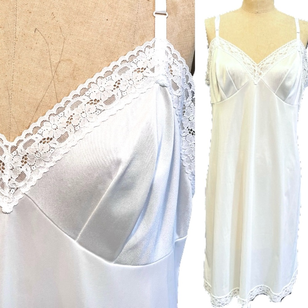 VINTAGE lace nylon midi slip dress nightgown Vanity Fair 80s 70s lingerie bridal